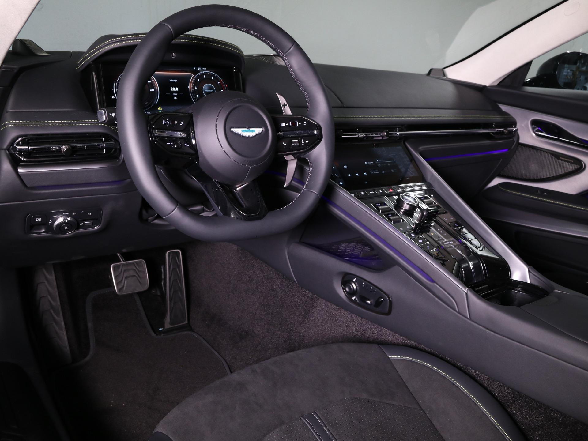 2025 Aston Martin DB12 photo 3