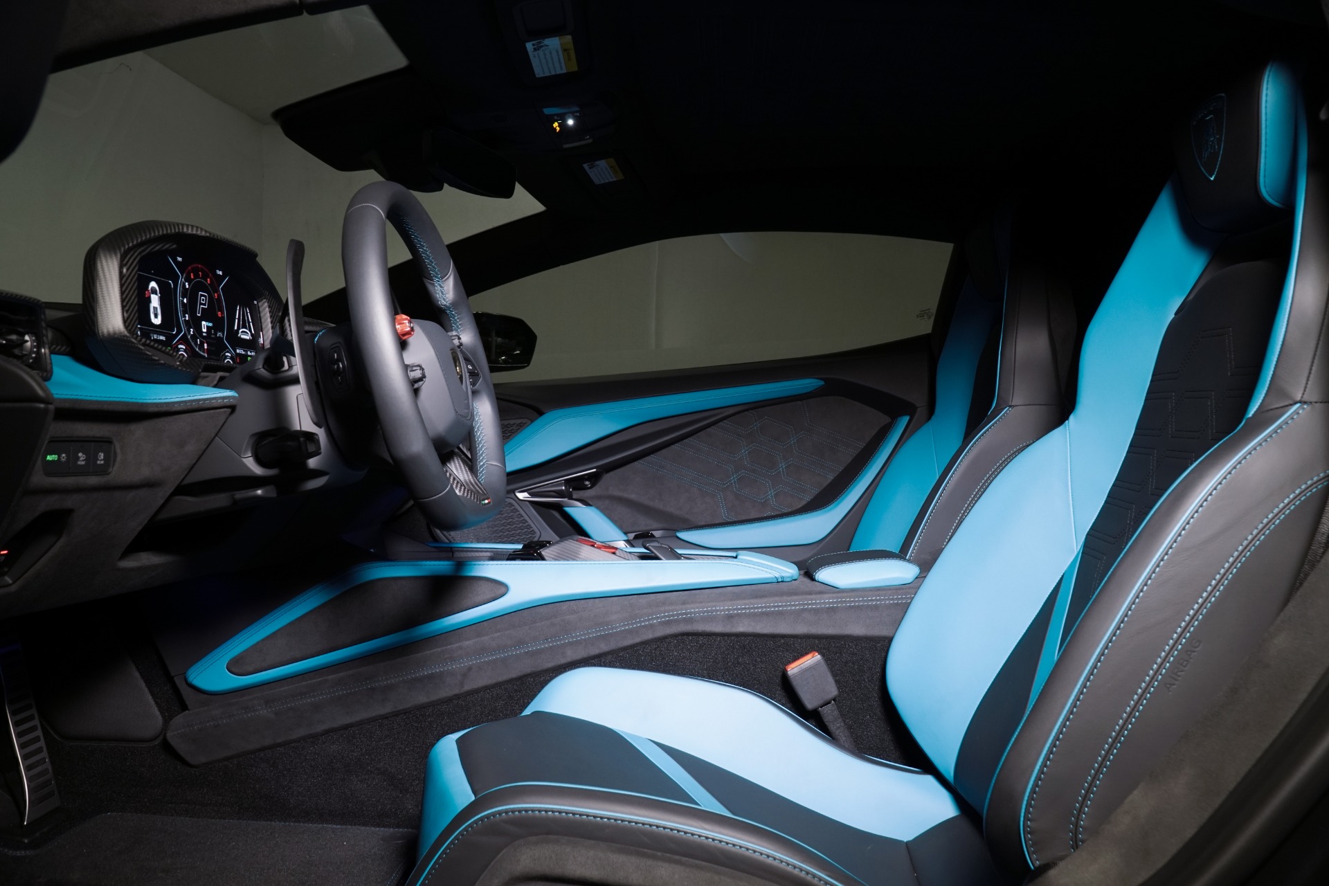 2025 Lamborghini Revuelto photo 19