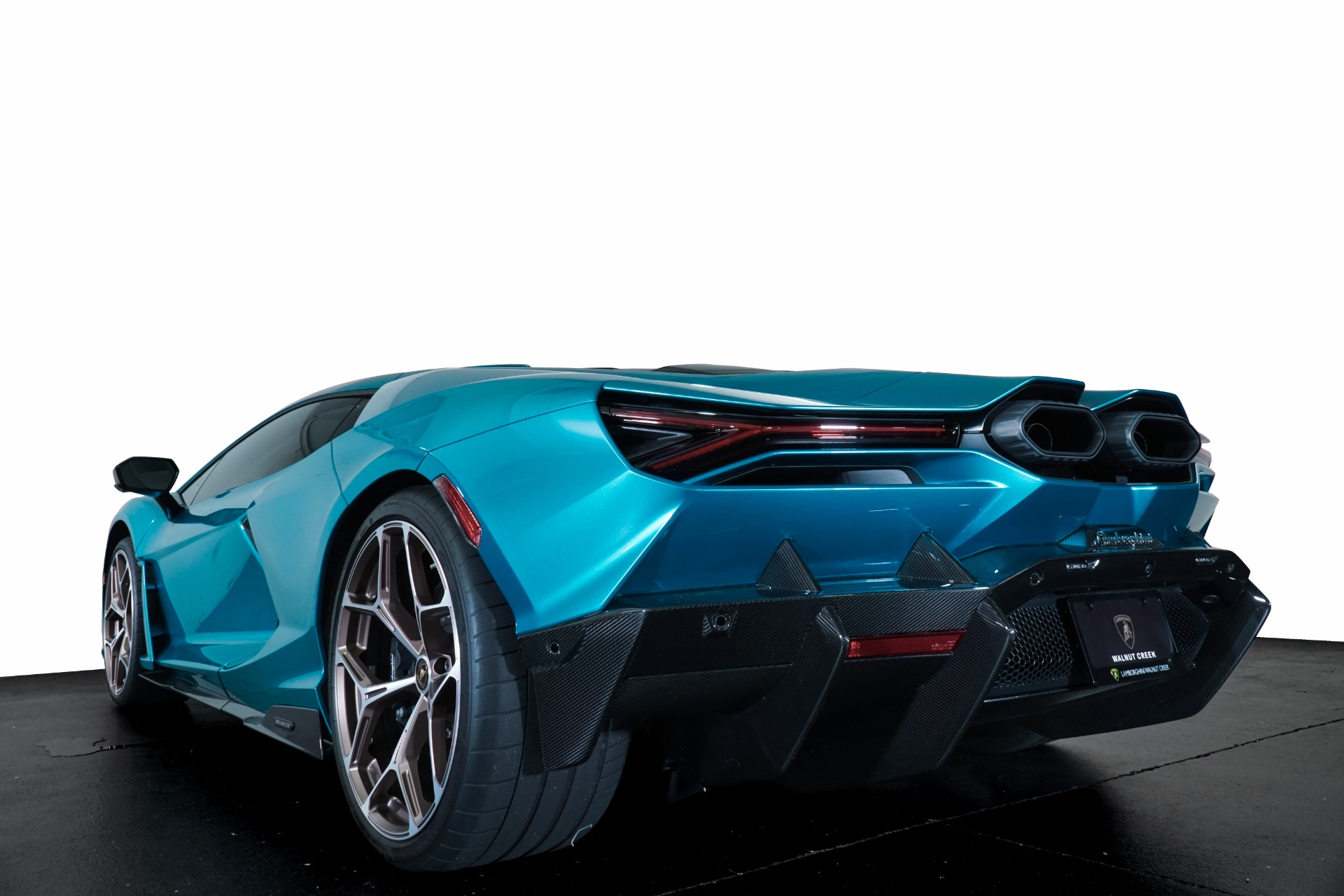 2025 Lamborghini Revuelto photo 8