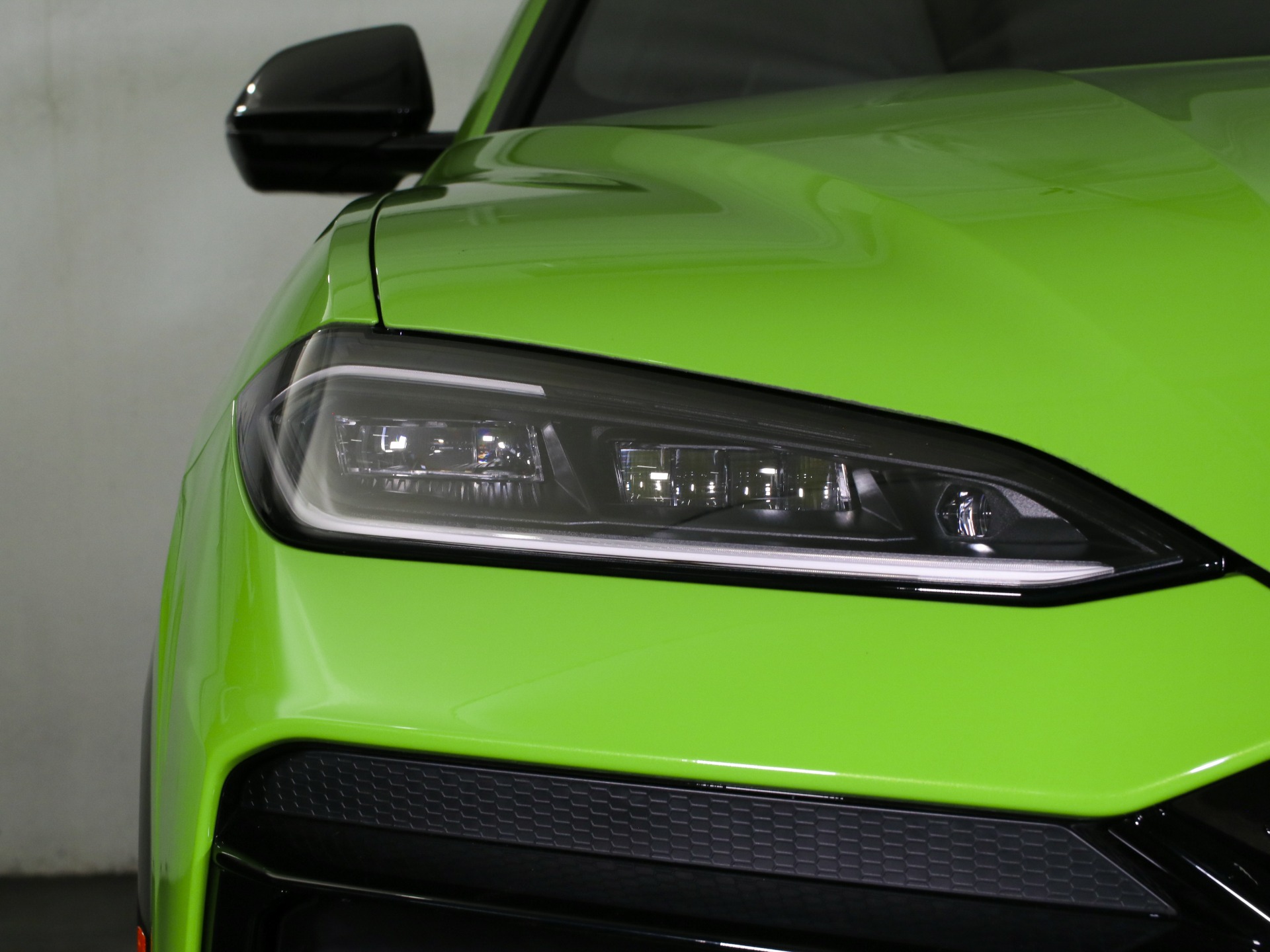 2025 Lamborghini Urus SE photo 21
