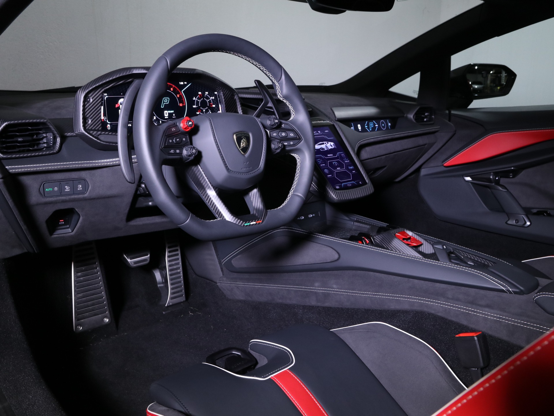 2025 Lamborghini Revuelto photo 10