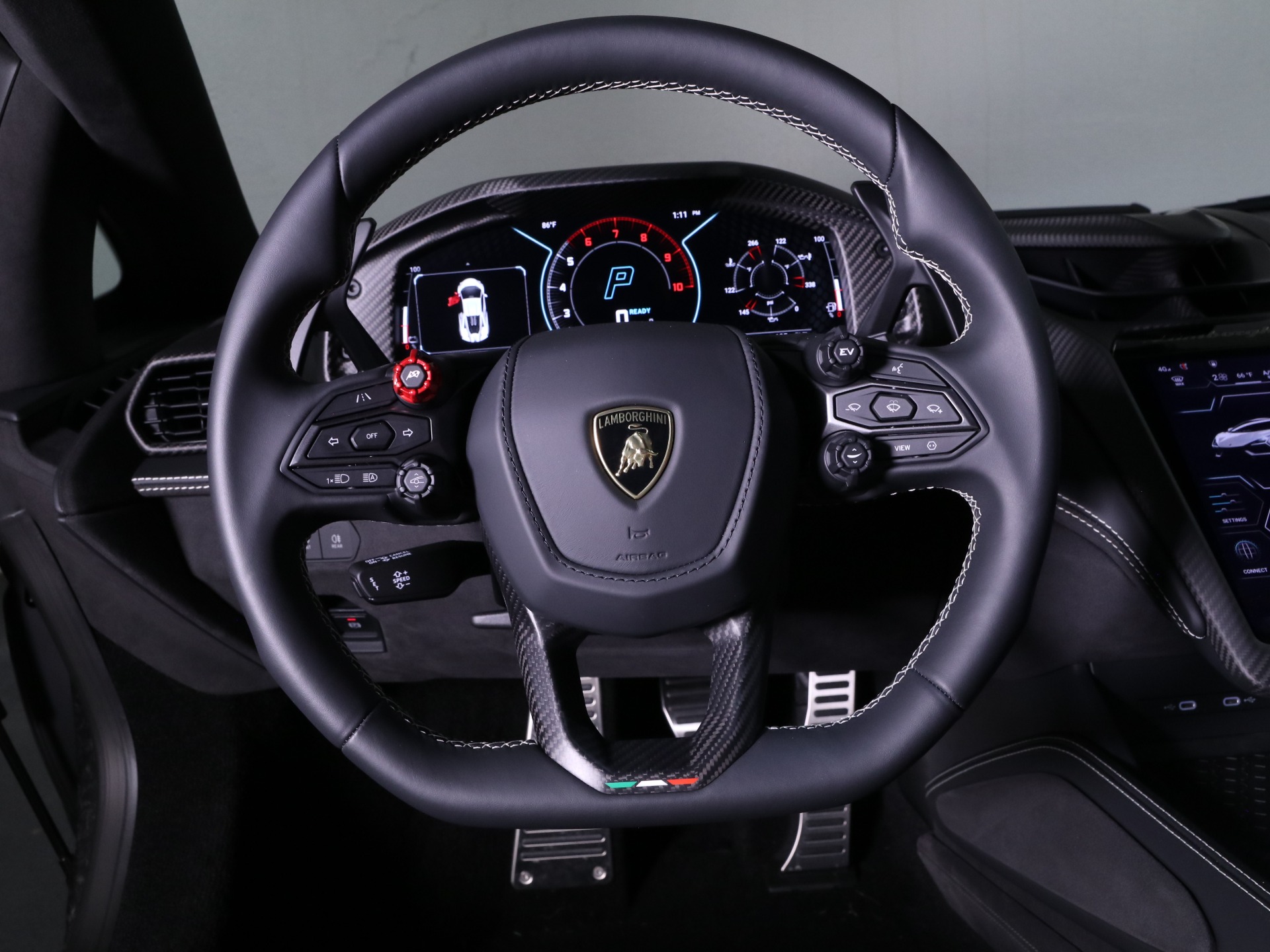 2025 Lamborghini Revuelto photo 15