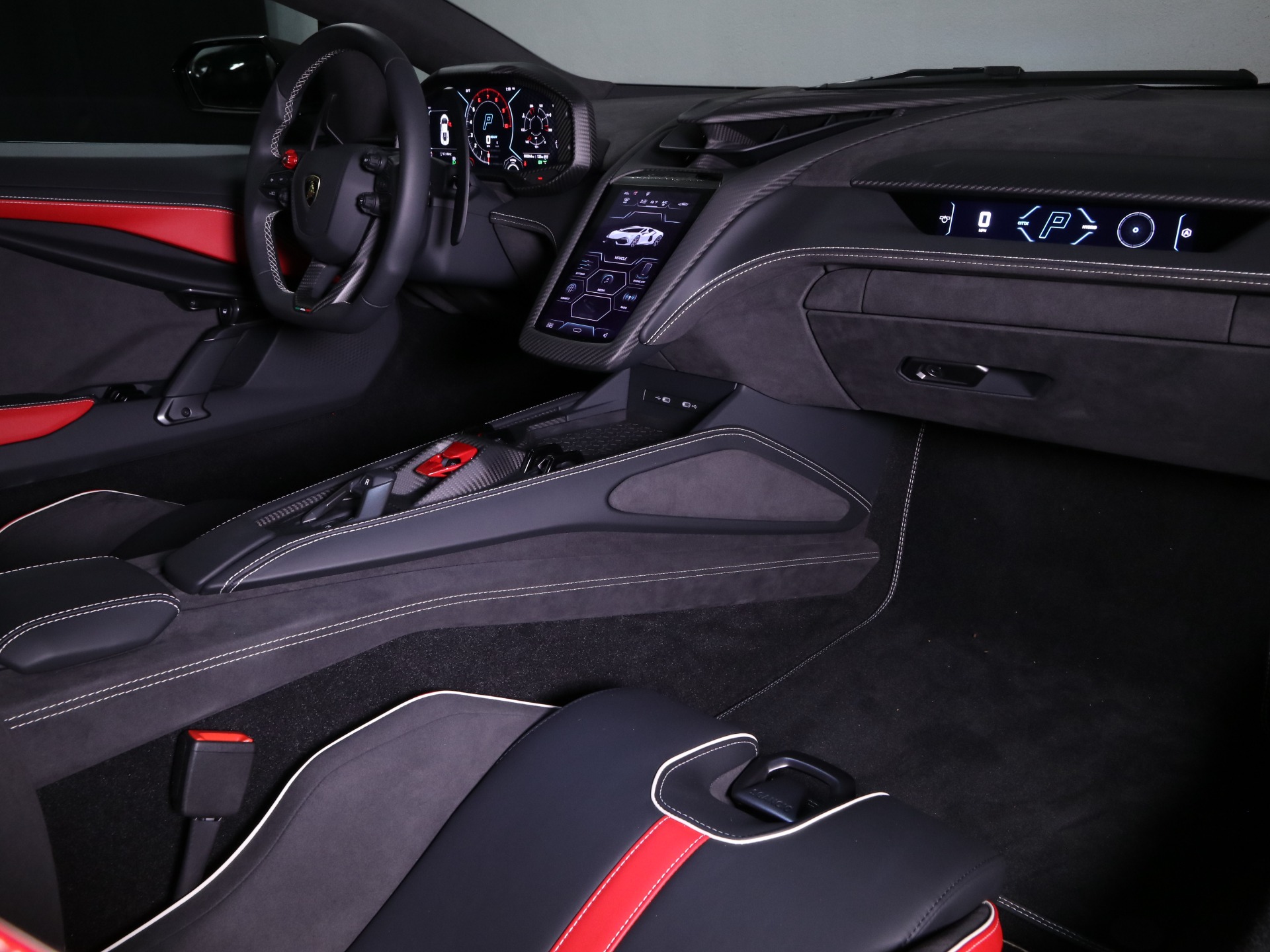 2025 Lamborghini Revuelto photo 22