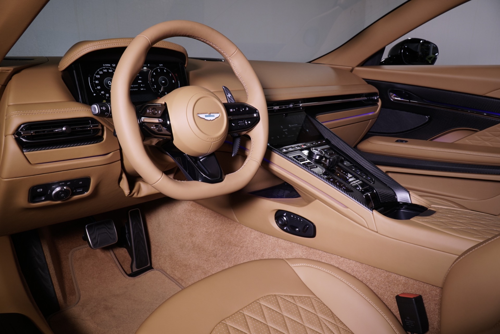 2026 Aston Martin DB12 AM5 photo 3