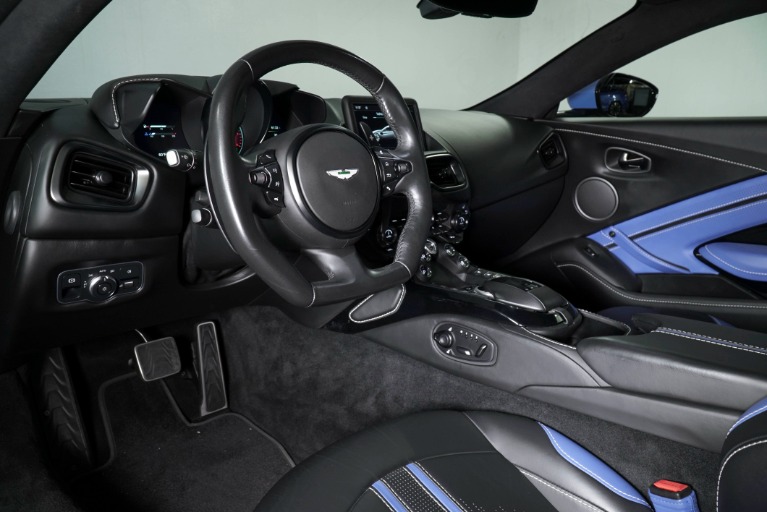 Used 2021 Aston Martin Vantage for sale Sold at The Luxury Collection Walnut Creek in Walnut Creek CA 94596 3