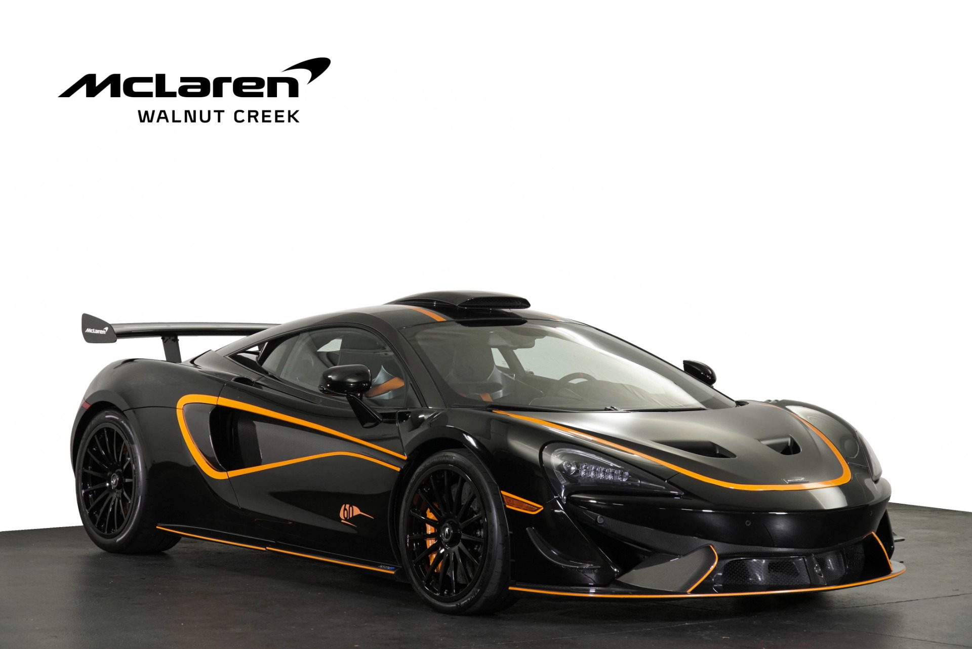 2020 McLaren 620R's photo