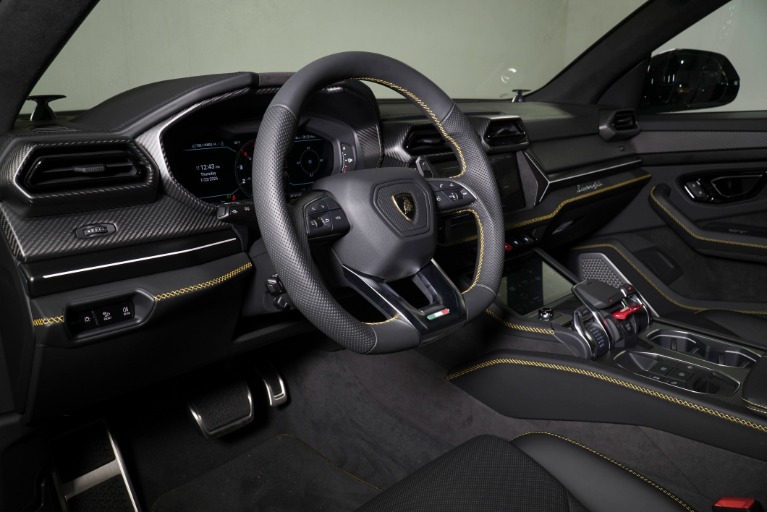 New 2025 Lamborghini Urus SE for sale $352,078 at The Luxury Collection Walnut Creek in Walnut Creek CA 94596 3