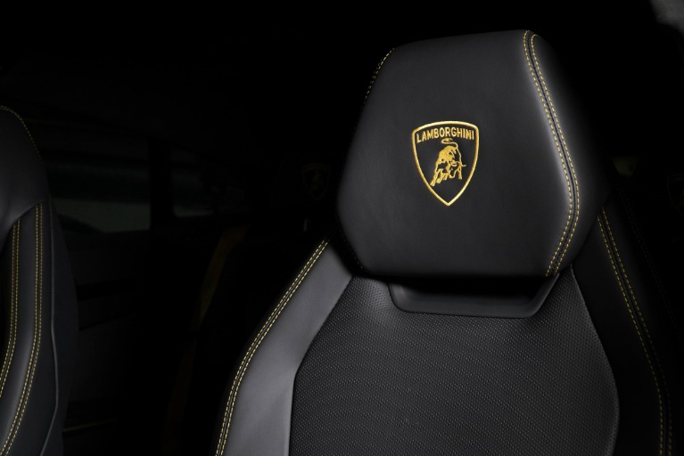New 2025 Lamborghini Urus SE for sale $352,078 at The Luxury Collection Walnut Creek in Walnut Creek CA 94596 5