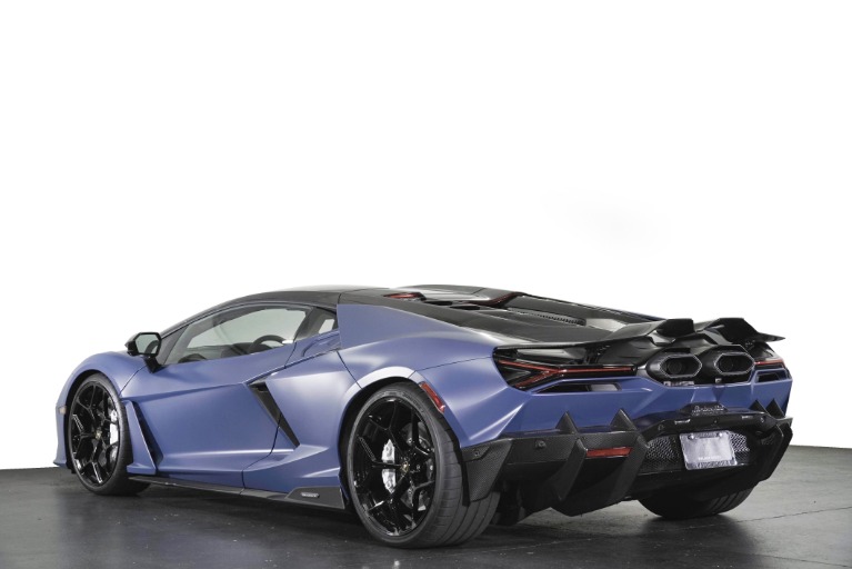 Used 2025 Lamborghini Revuelto for sale Sold at The Luxury Collection Walnut Creek in Walnut Creek CA 94596 2