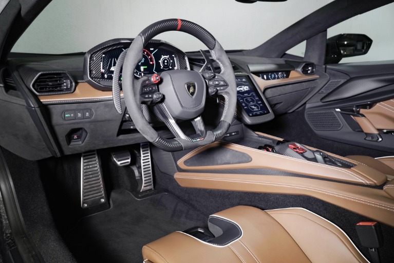 Used 2025 Lamborghini Revuelto for sale Sold at The Luxury Collection Walnut Creek in Walnut Creek CA 94596 3