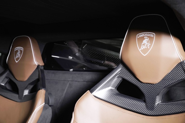 Used 2025 Lamborghini Revuelto for sale Sold at The Luxury Collection Walnut Creek in Walnut Creek CA 94596 5