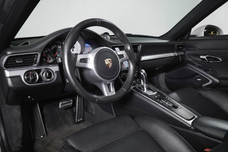 Used 2012 Porsche 911 Carrera S for sale $75,991 at The Luxury Collection Walnut Creek in Walnut Creek CA 94596 3