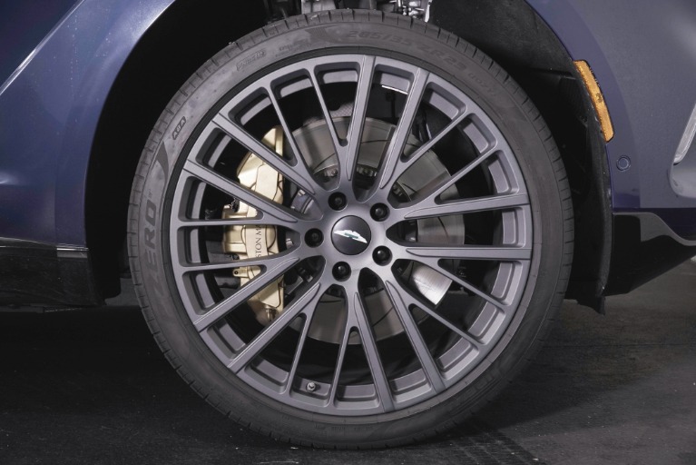 Used 2022 Aston Martin DBX for sale $111,991 at The Luxury Collection Walnut Creek in Walnut Creek CA 94596 4