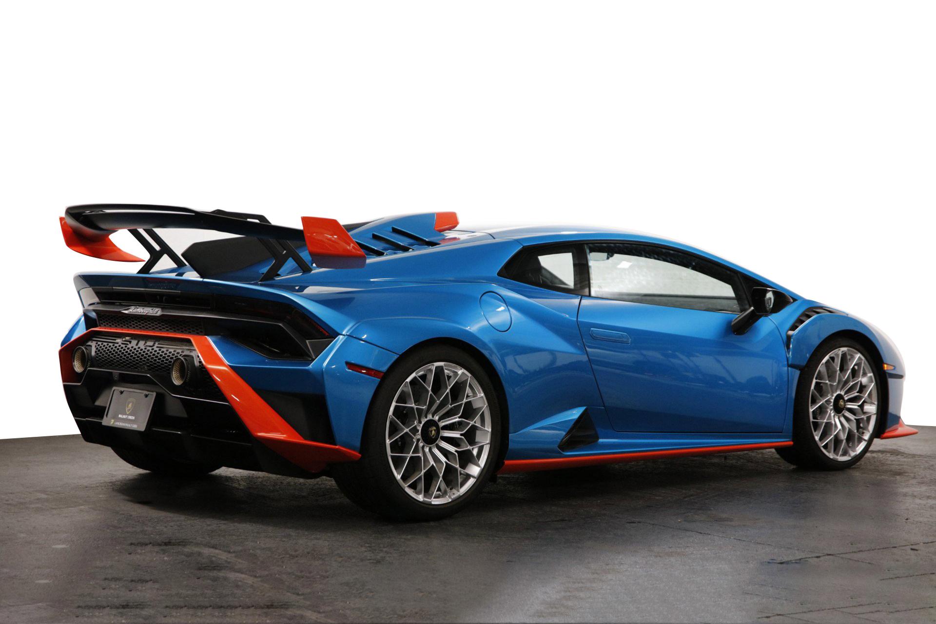 Lamborghini Huracan STO: Now in pictures - CarWale