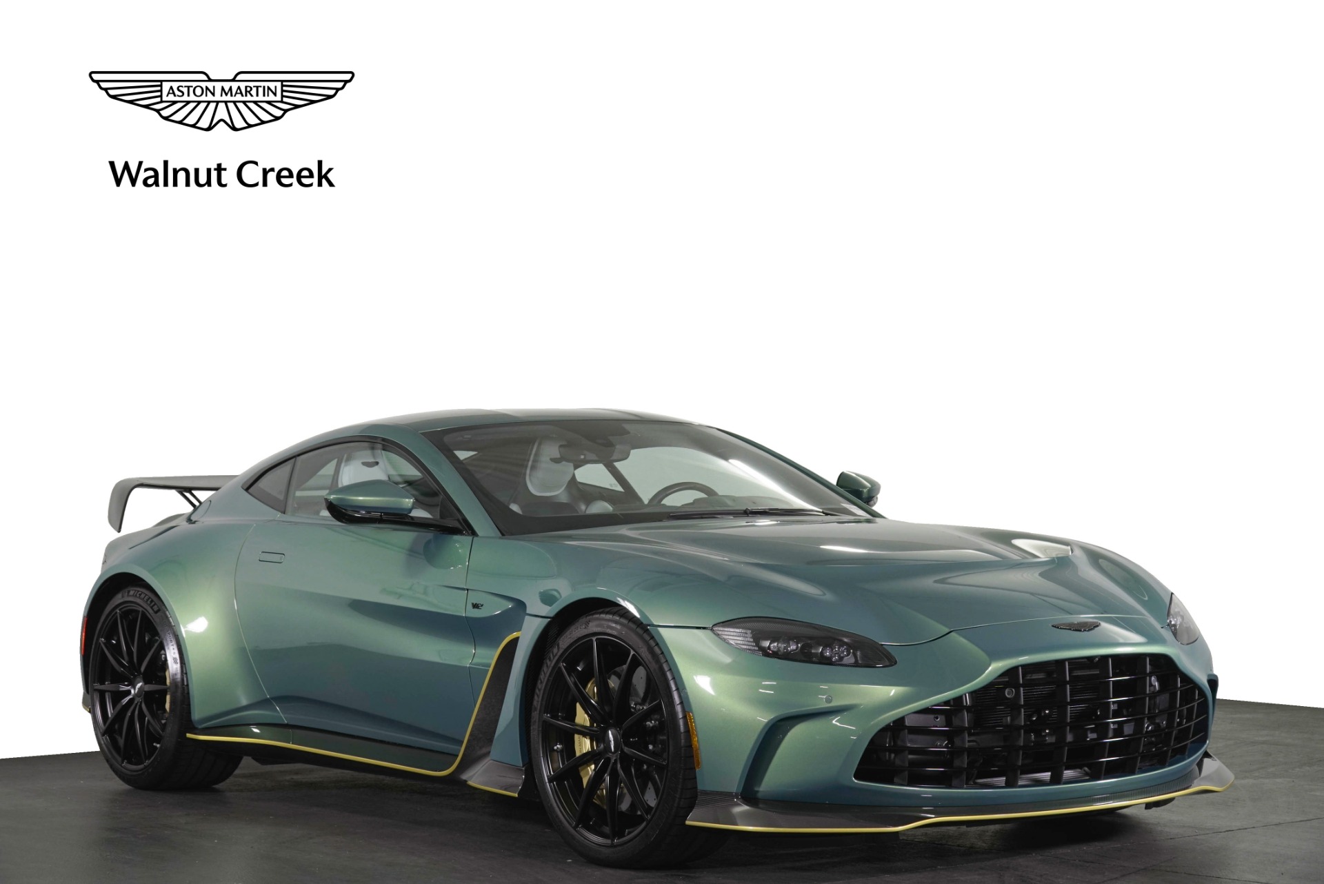 2023 Aston Martin Vantage 5.2 V12 AUTO's photo